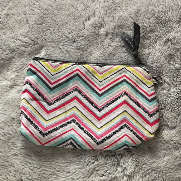 CLOSET CLOSING! - Picture 6 of 6